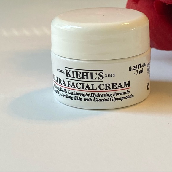 Deluxe Facial Moisturizer Set - Clinique, PÜR, Kiehl’s, KylieSkin & Pixi - Picture 3 of 8